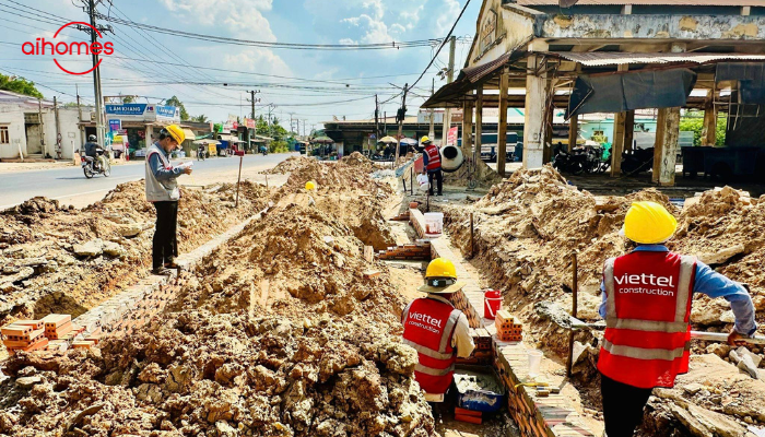 Kiểm soát tiến độ và chi phí thi công là bước quan trọng để đảm bảo dự án đúng kế hoạch